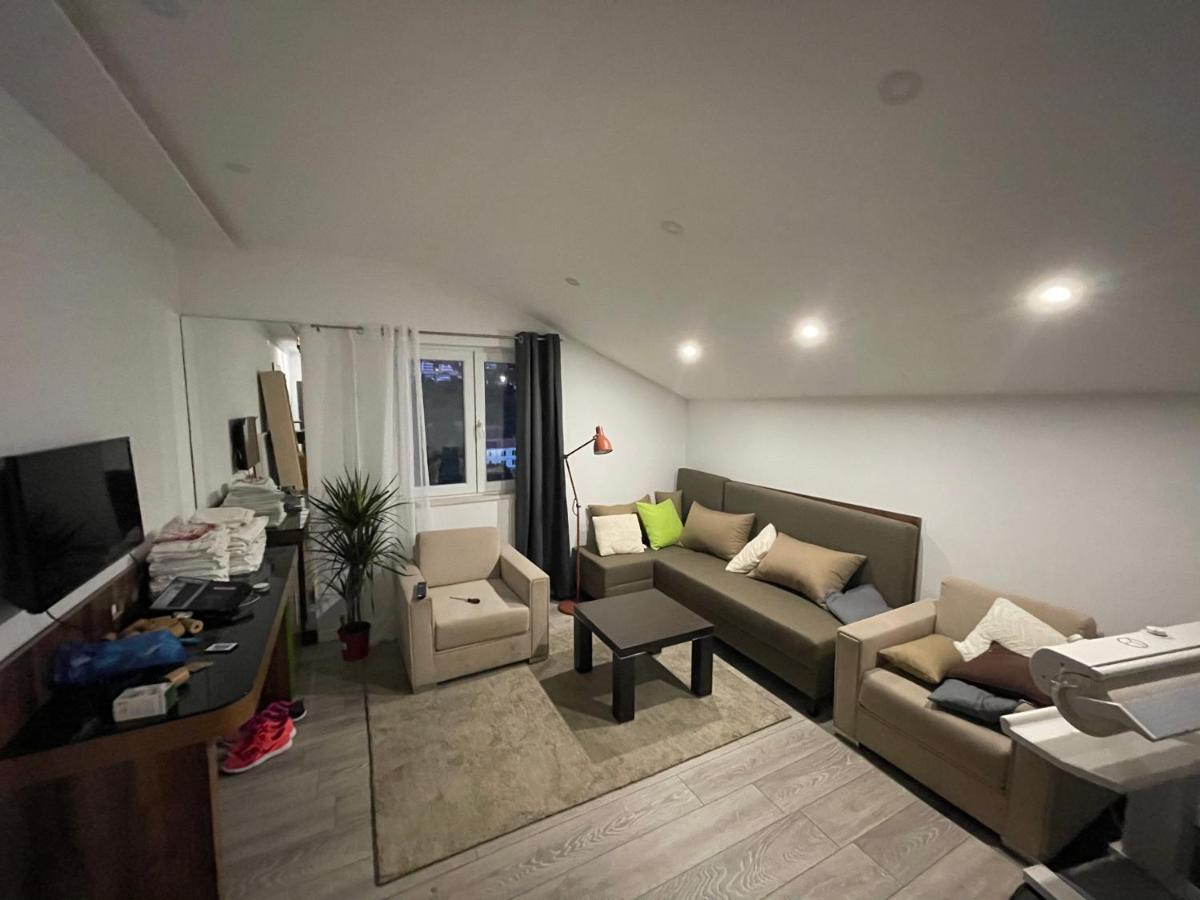 M House Bed & Breakfast ดูบรอฟนิก ภายนอก รูปภาพ